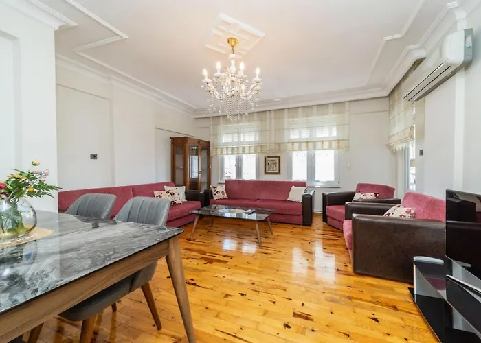 Central&Pleasant Flat in Muratpasa